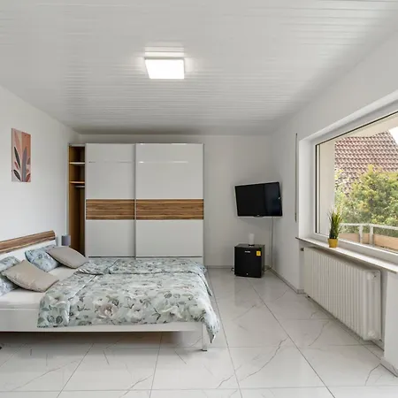 Business & Travel - Lage - 20 Min Vom Frankfurt Airport Апартаменты *