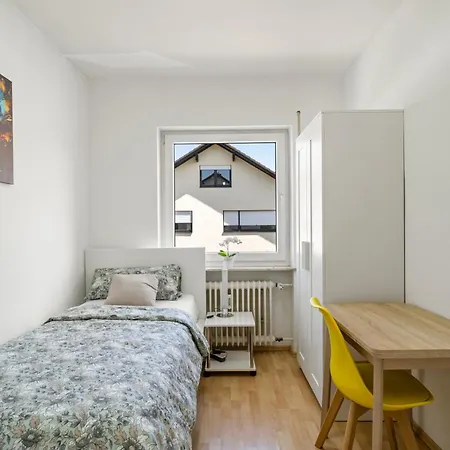 Business & Travel - Lage - 20 Min Vom Frankfurt Airport Апартаменты *