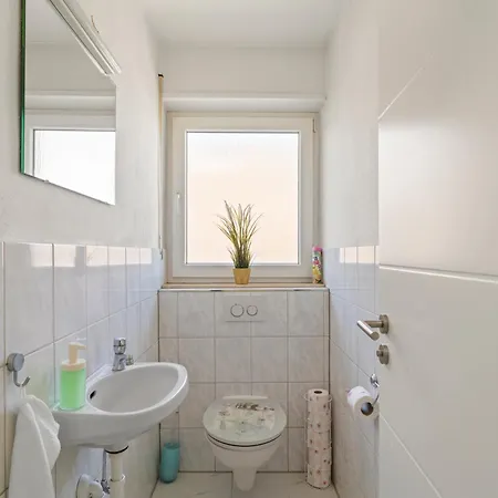 Business & Travel - Lage - 20 Min Vom Frankfurt Airport Апартаменты *